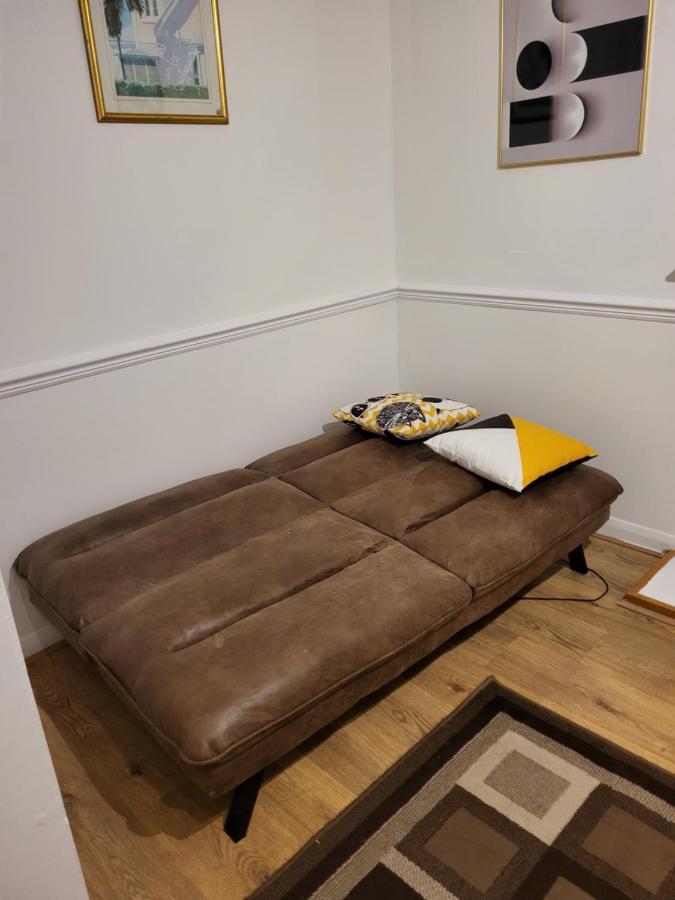 Manor Place Apartment Thamesmead Thamesmead  Экстерьер фото