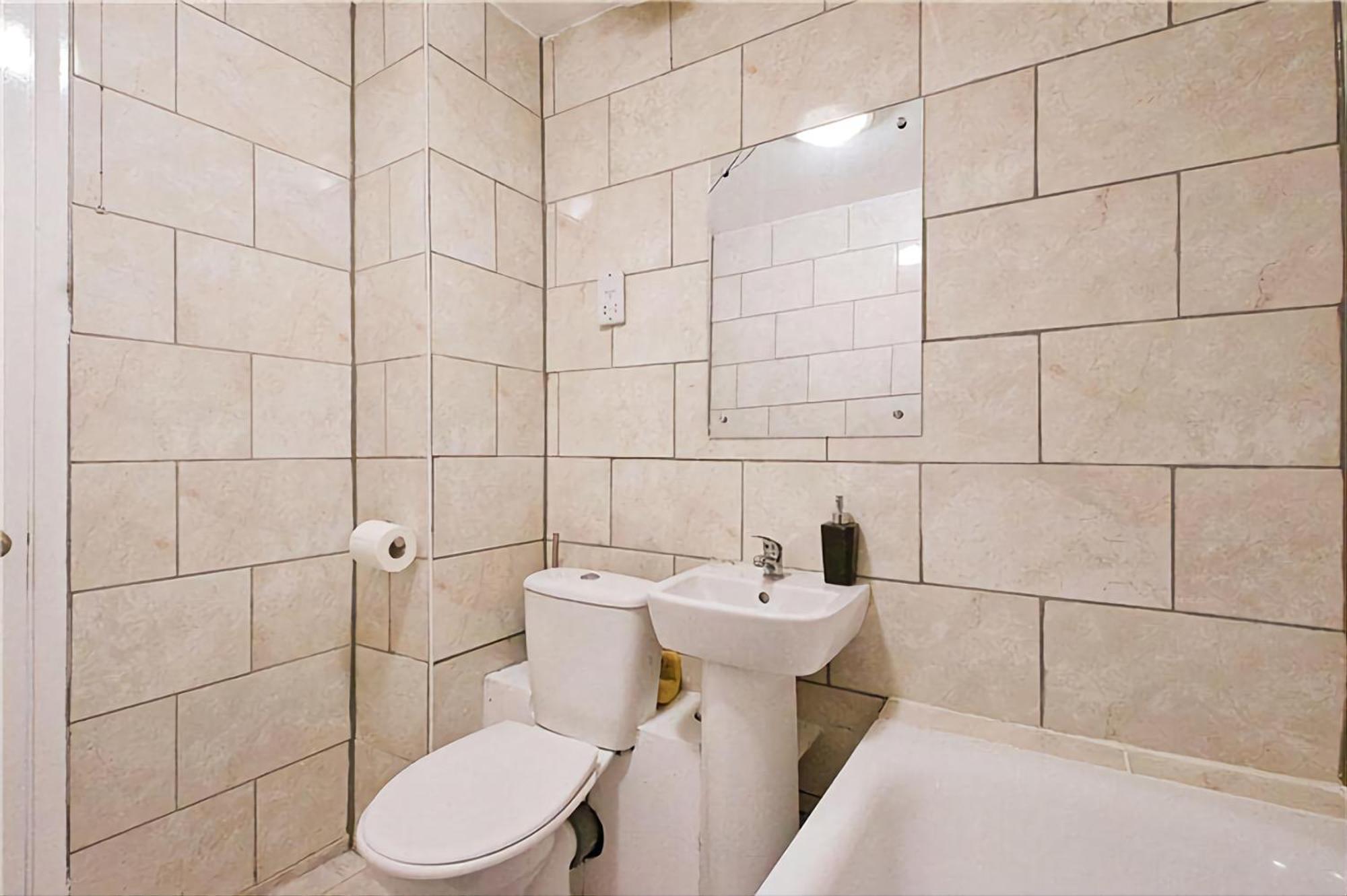 Manor Place Apartment Thamesmead Thamesmead  Экстерьер фото